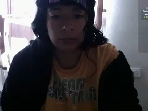 Snapshot of Acelinrose chatting on 04-20-26, 11:57 Acelinrose online show from 04-20-26, 11:57