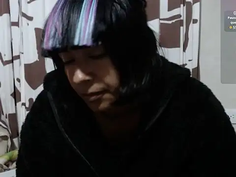 Snapshot of Acelinrose chatting on 05-10-26, 02:15 Acelinrose online show from 05-10-26, 02:15