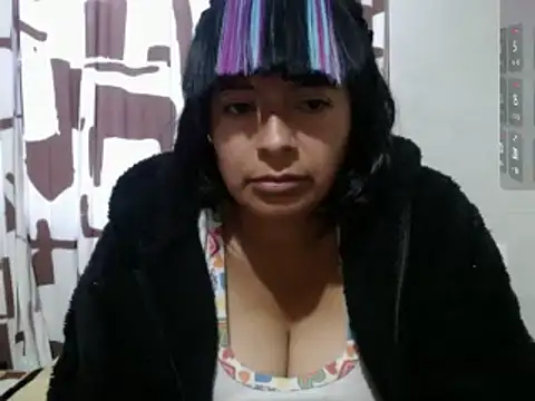 Snapshot of Acelinrose chatting on 05-19-26, 10:50 Acelinrose online show from 05-19-26, 10:50