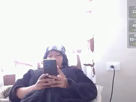 Snapshot of Acelinrose chatting on 02-09-26, 02:15 Acelinrose online show from 02-09-26, 02:15