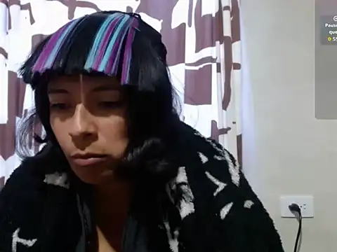 Snapshot of Acelinrose chatting on 05-28-26, 10:48 Acelinrose online show from 05-28-26, 10:48