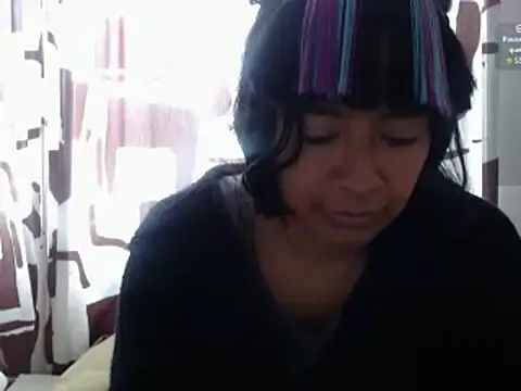 Snapshot of Acelinrose chatting on 04-27-26, 01:53 Acelinrose online show from 04-27-26, 01:53