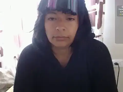 Snapshot of Acelinrose chatting on 05-08-26, 12:20 Acelinrose online show from 05-08-26, 12:20
