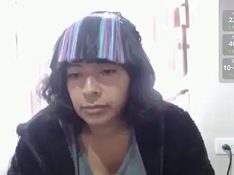 Snapshot of Acelinrose chatting on 05-22-26, 01:31 Acelinrose online show from 05-22-26, 01:31