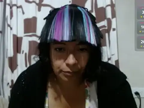 Snapshot of Acelinrose chatting on 05-04-26, 01:20 Acelinrose online show from 05-04-26, 01:20