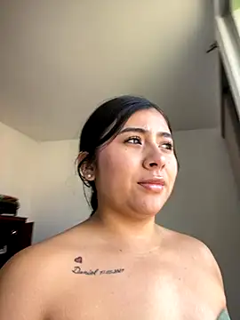 Snapshot of Chloe_Dolce chatting on 09-26-25, 02:02 Chloe Dolce online show from 09-26-25, 02:02