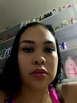 Snapshot of FOX_LATINA chatting on 02-21-26, 01:51 FOX LATINA online show from 02-21-26, 01:51