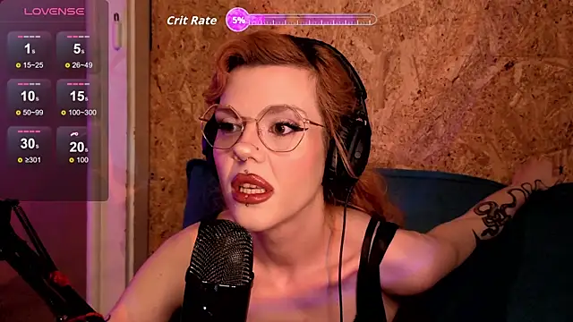 Snapshot of tacodeluxxxe chatting on 02-28-26, 01:49 tacodeluxxxe online show from 02-28-26, 01:49