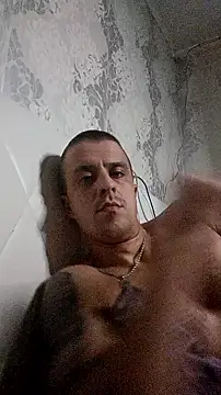 Adidas7217 online show from 01-06-26, 10:14