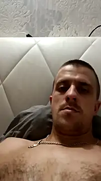 Adidas7217 online show from 11-28-25, 07:36