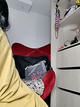 ValeNiitaLuv online show from 03-11-26, 06:07