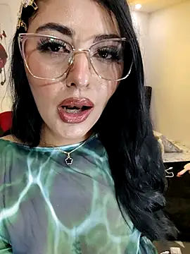 ValeNiitaLuv online show from 01-15-26, 06:06