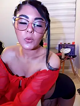 ValeNiitaLuv online show from 11-28-25, 11:16