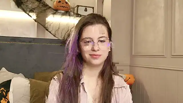 Akira Halls online show from 10-24-25, 05:50