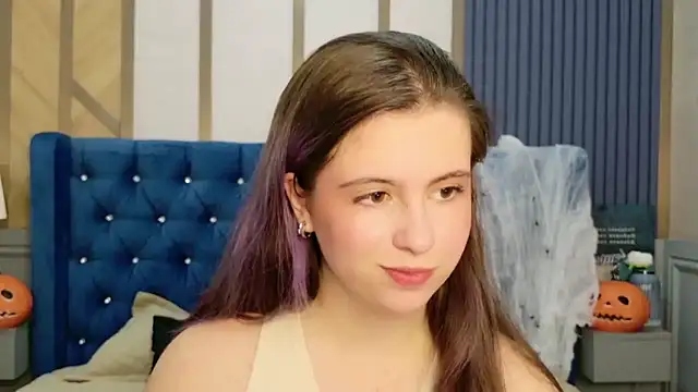 Akira Halls online show from 10-28-25, 09:03