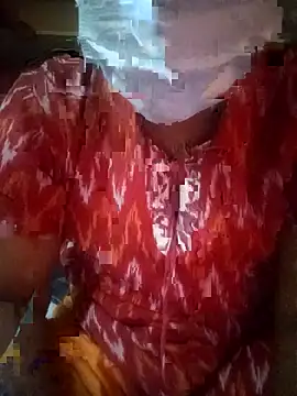 Snapshot of TeluguCuplehyd chatting on 07-07-26, 06:58 TeluguCuplehyd online show from 07-07-26, 06:58