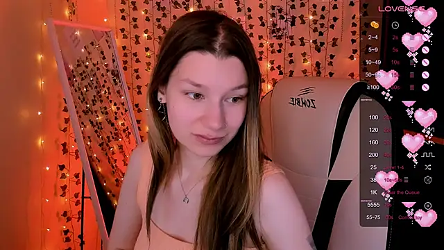 LinaBlossom  online show from 04-08-26, 04:47