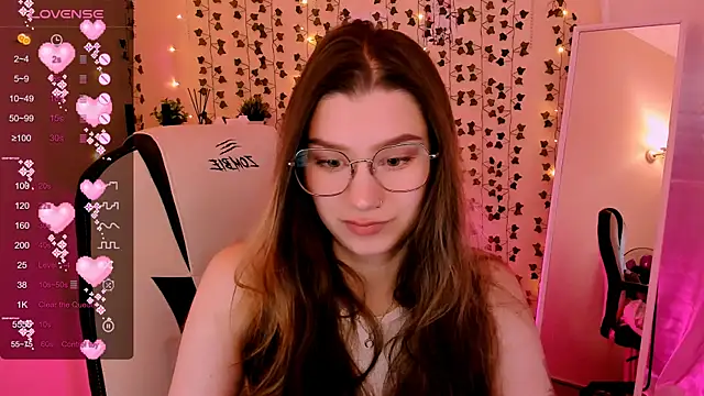 Snapshot of LinaBlossom_ chatting on 07-10-26, 02:11 LinaBlossom online show from 07-10-26, 02:11