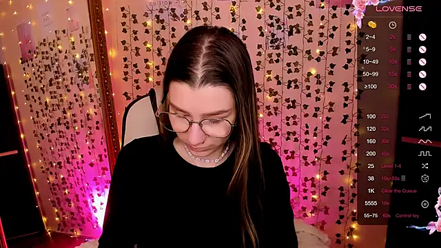 LinaBlossom  online show from 02-28-26, 08:03