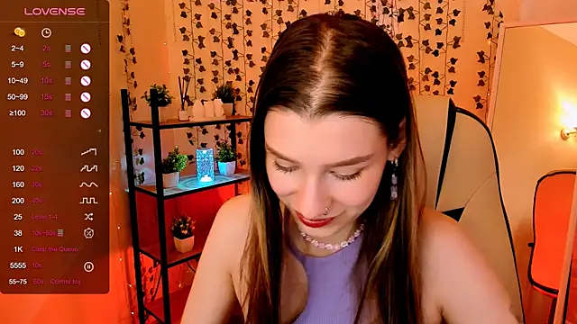 Snapshot of LinaBlossom_ chatting on 06-05-26, 02:05 LinaBlossom online show from 06-05-26, 02:05