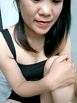 Snapshot of Norah-h chatting on 10-16-25, 02:14 Norah-h online show from 10-16-25, 02:14