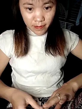 Snapshot of Norah-h chatting on 11-01-25, 02:18 Norah-h online show from 11-01-25, 02:18