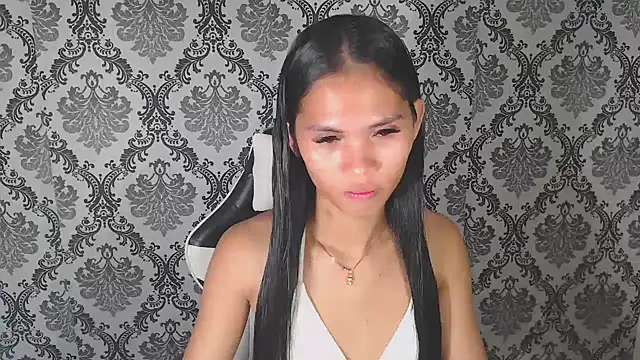 hugecock petite online show from 09-25-25, 02:56