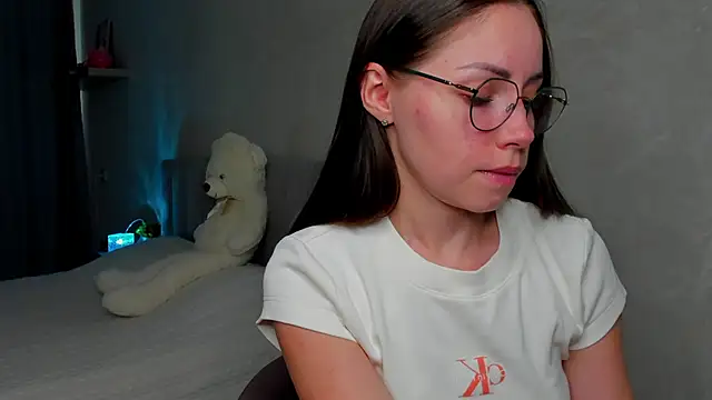 Snapshot of fun_nd_bun chatting on 06-30-26, 01:00 fun nd bun online show from 06-30-26, 01:00