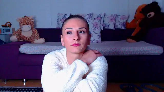 CassieSpell online show from 05-09-26, 08:34