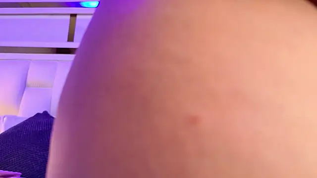 samanthaa sm online show from 04-22-26, 03:13