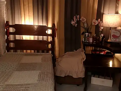 Jastine hunk online show from 02-14-26, 03:23