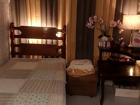 Jastine hunk online show from 01-10-26, 06:42