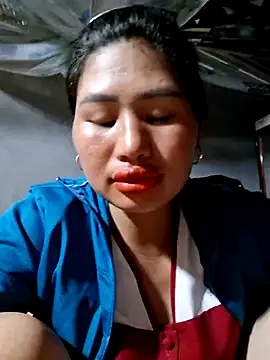 Snapshot of diamond-- chatting on 07-18-26, 01:30 diamond-- online show from 07-18-26, 01:30