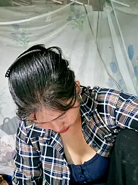 Snapshot of diamond-- chatting on 07-04-26, 12:17 diamond-- online show from 07-04-26, 12:17