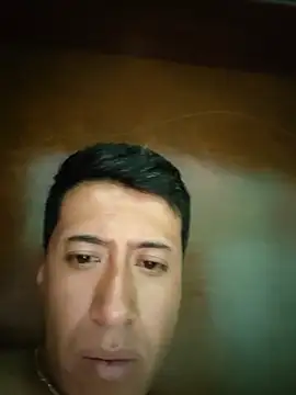 Snapshot of Carlos27hot chatting on 06-24-26, 10:40 Carlos27hot online show from 06-24-26, 10:40