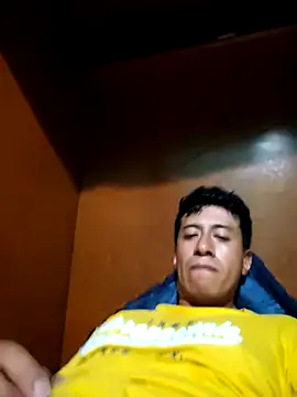 Snapshot of Carlos27hot chatting on 10-24-25, 12:31 Carlos27hot online show from 10-24-25, 12:31