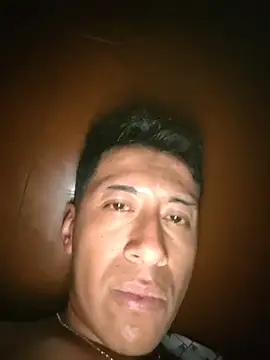Snapshot of Carlos27hot chatting on 06-15-26, 03:07 Carlos27hot online show from 06-15-26, 03:07