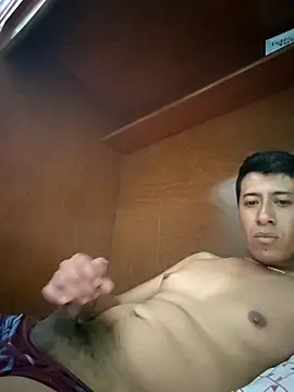 Snapshot of Carlos27hot chatting on 06-23-26, 10:19 Carlos27hot online show from 06-23-26, 10:19