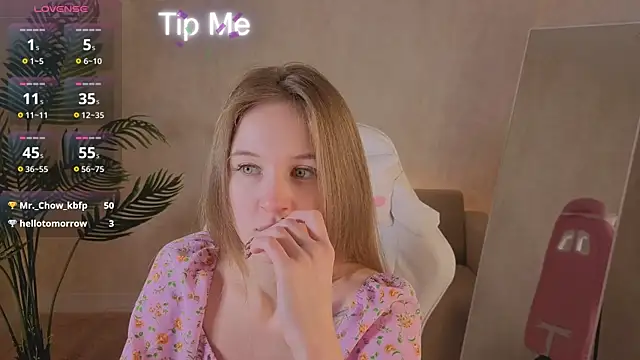 kianawhite online show from 12-05-25, 04:44