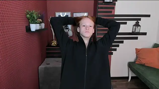 ChloeValentinee online show from 10-01-25, 10:20