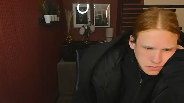 ChloeValentinee online show from 11-26-25, 10:59