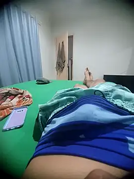 douglasdesouza22 online show from 09-24-25, 05:14