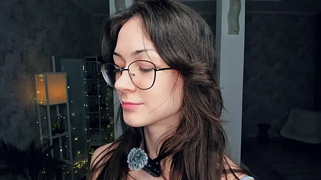 Snapshot of ReneeLippeatt chatting on 03-01-26, 08:31 ReneeLippeatt online show from 03-01-26, 08:31