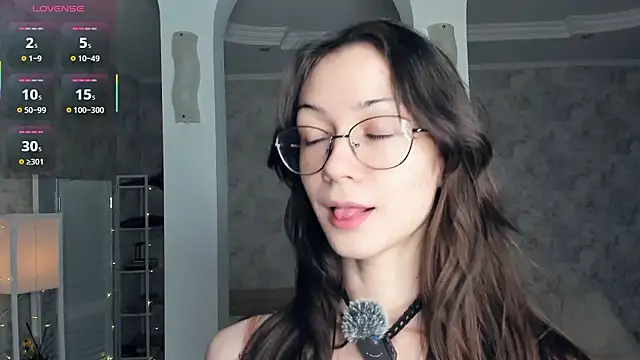 Snapshot of ReneeLippeatt chatting on 02-06-26, 07:21 ReneeLippeatt online show from 02-06-26, 07:21