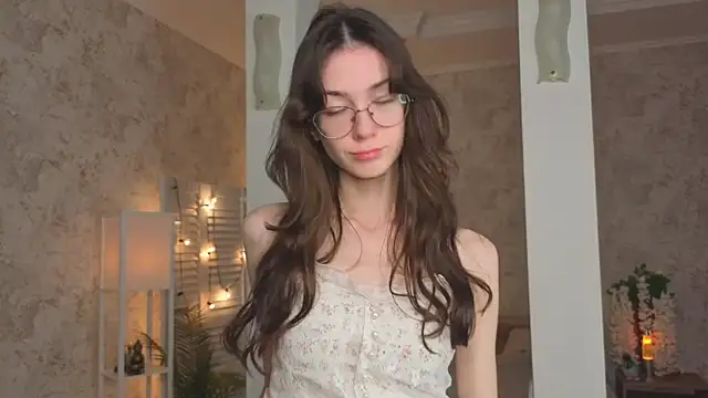 ReneeLippeatt online show from 09-25-25, 07:20