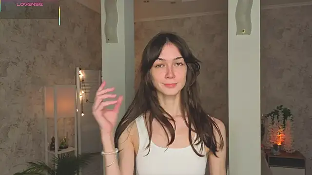 ReneeLippeatt online show from 10-22-25, 07:24