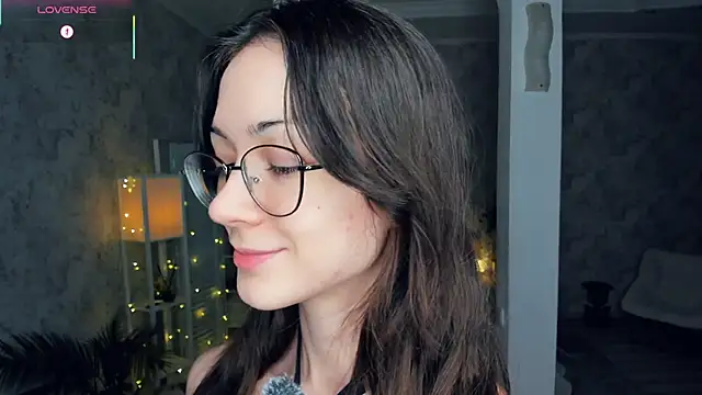 Snapshot of ReneeLippeatt chatting on 02-11-26, 07:25 ReneeLippeatt online show from 02-11-26, 07:25