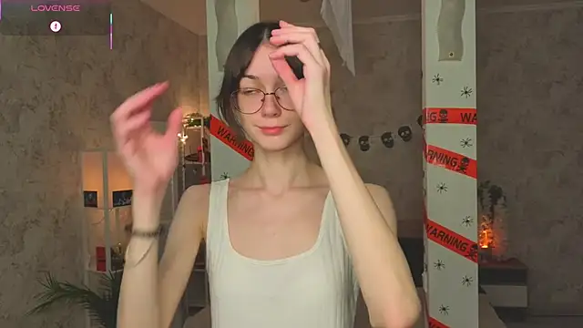 ReneeLippeatt online show from 10-30-25, 07:33