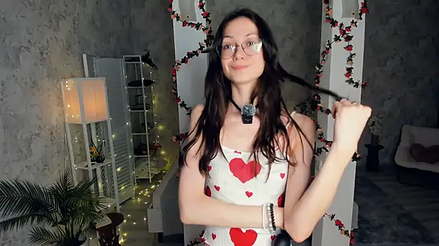 Snapshot of ReneeLippeatt chatting on 02-14-26, 07:25 ReneeLippeatt online show from 02-14-26, 07:25