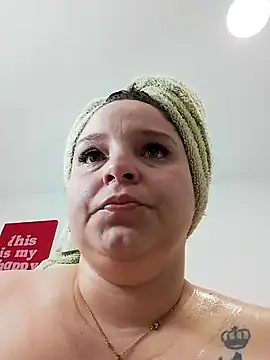 AmandaaWats online show from 05-29-26, 10:27